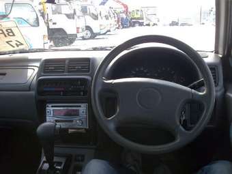 1997 Suzuki Escudo Pictures
