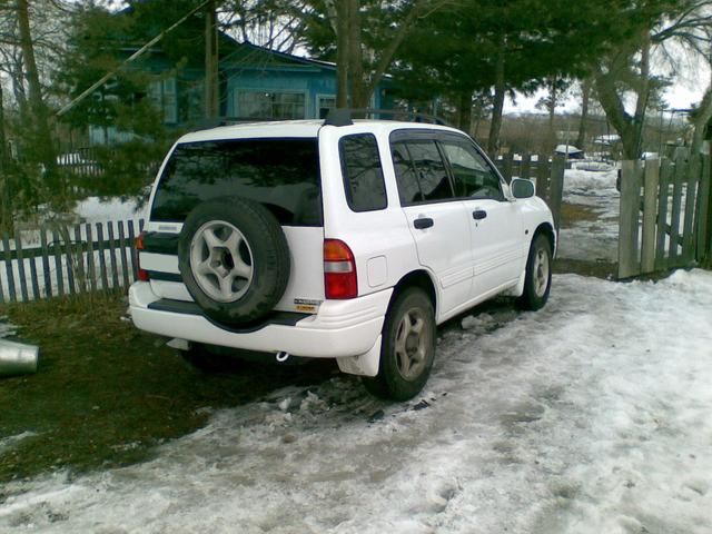 1998 Suzuki Escudo