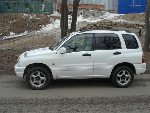 1998 Suzuki Escudo