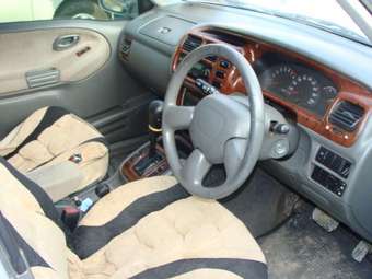1998 Suzuki Escudo Photos
