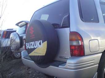 1998 Suzuki Escudo Photos