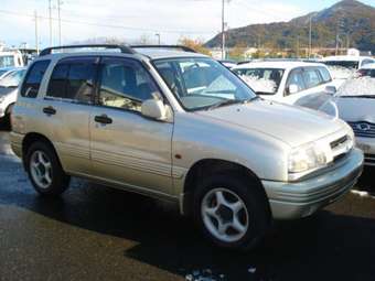 1998 Suzuki Escudo Images