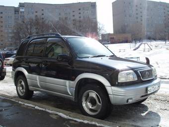 1999 Suzuki Escudo Photos