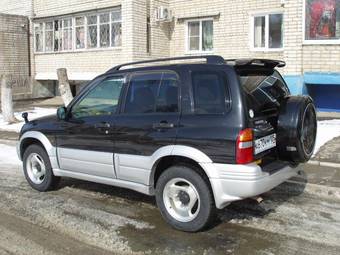 1999 Suzuki Escudo Photos