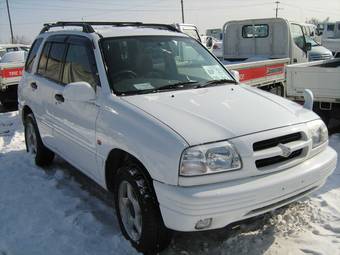 1999 Suzuki Escudo Pictures