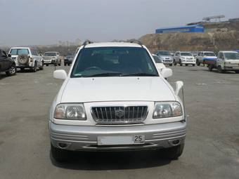 1999 Suzuki Escudo Photos