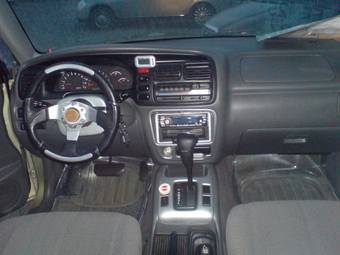 1999 Suzuki Escudo Photos