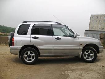 1999 Suzuki Escudo Photos