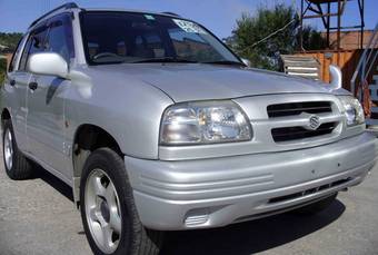 1999 Suzuki Escudo Photos