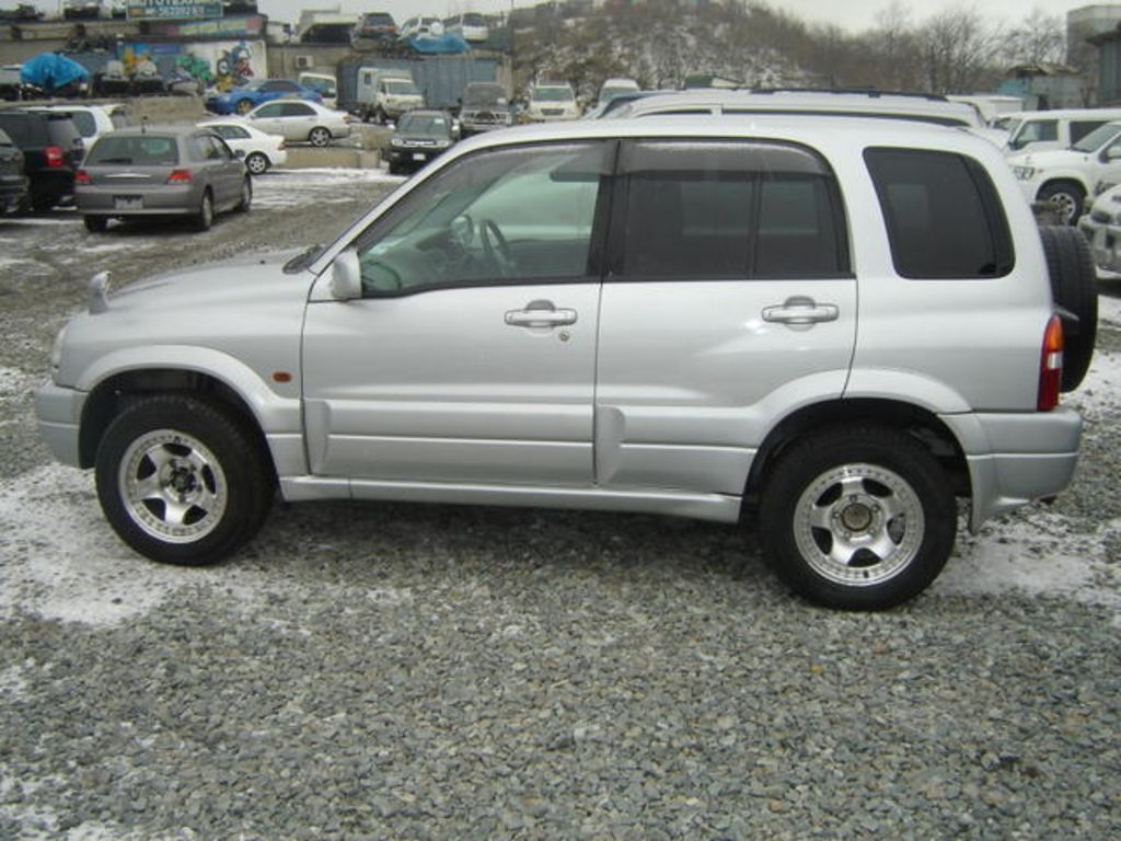 2000 Suzuki Escudo