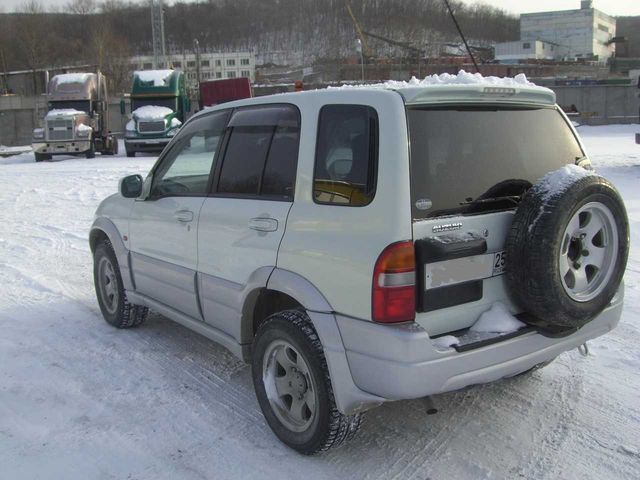 2000 Suzuki Escudo