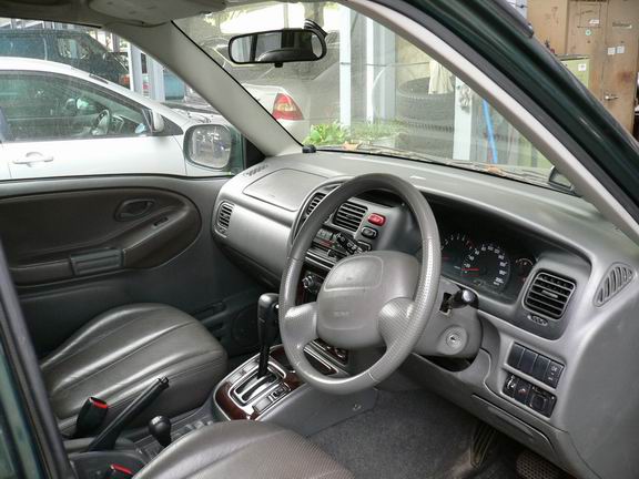 2000 Suzuki Escudo Pictures