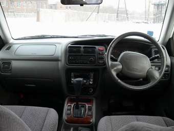 2000 Suzuki Escudo Pictures