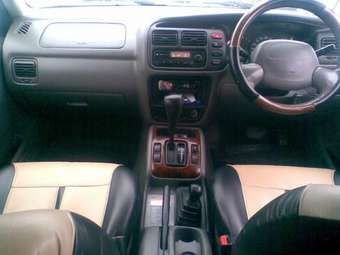 2000 Suzuki Escudo Pictures
