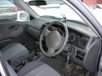 2000 Suzuki Escudo Photos