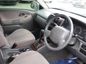 2000 Suzuki Escudo Photos