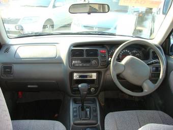 2000 Suzuki Escudo Pictures