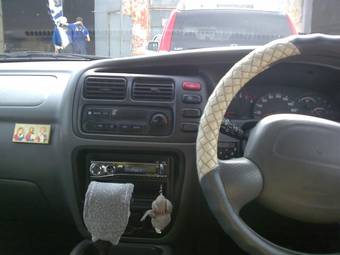 2000 Suzuki Escudo Photos