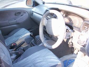 2000 Suzuki Escudo Photos