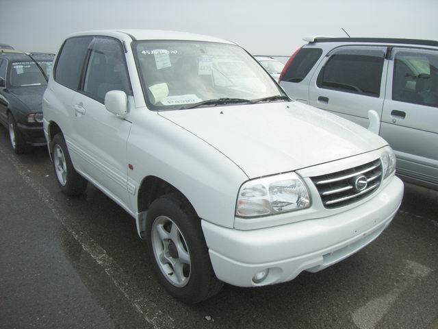 2001 Suzuki Escudo Photos