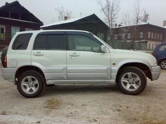 2001 Suzuki Escudo Pictures