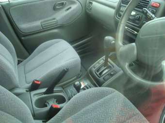 2001 Suzuki Escudo Photos