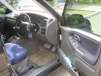 2001 Suzuki Escudo Photos