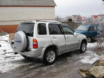 2001 Suzuki Escudo Photos