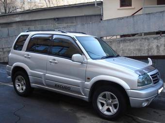 2001 Suzuki Escudo Photos