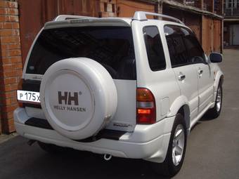 2001 Suzuki Escudo Pictures