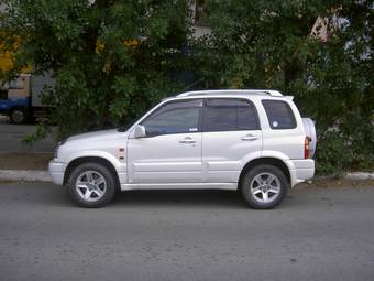 2001 Suzuki Escudo Photos