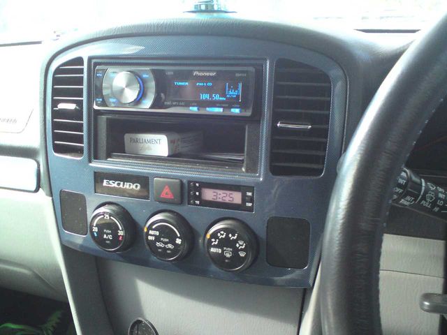 2002 Suzuki Escudo