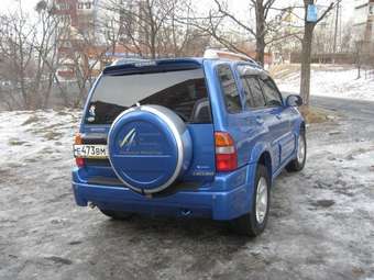 2002 Suzuki Escudo Photos
