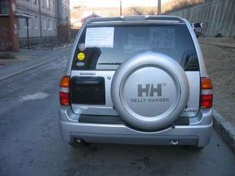 2002 Suzuki Escudo Photos