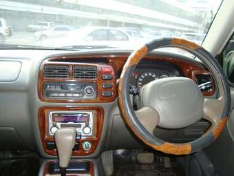 2002 Suzuki Escudo Pictures