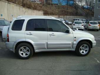 2002 Suzuki Escudo Photos
