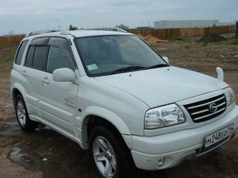 2002 Suzuki Escudo Photos