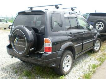 2002 Suzuki Escudo Photos