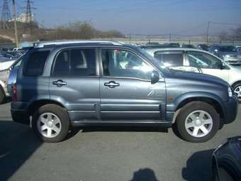 2003 Suzuki Escudo Photos