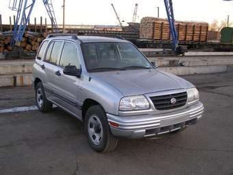 2003 Suzuki Escudo Photos