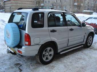 2003 Suzuki Escudo Pictures