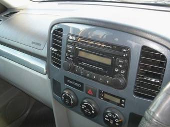 2003 Suzuki Escudo Pictures