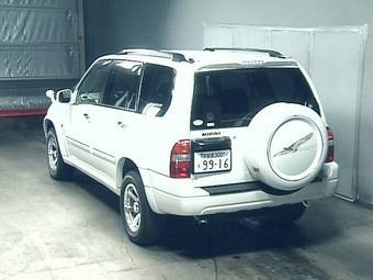 2003 Suzuki Escudo Pictures