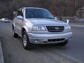 2003 Suzuki Escudo Photos