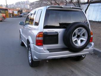 2003 Suzuki Escudo Photos