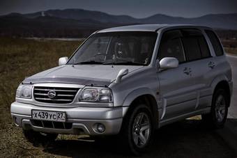 2003 Suzuki Escudo Photos