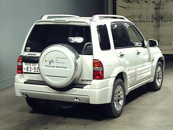 2003 Suzuki Escudo Pictures