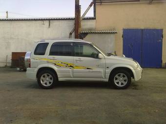 2003 Suzuki Escudo Pictures