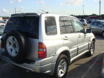 2003 Suzuki Escudo Pictures