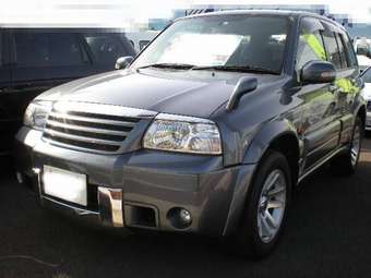 2004 Suzuki Escudo Photos